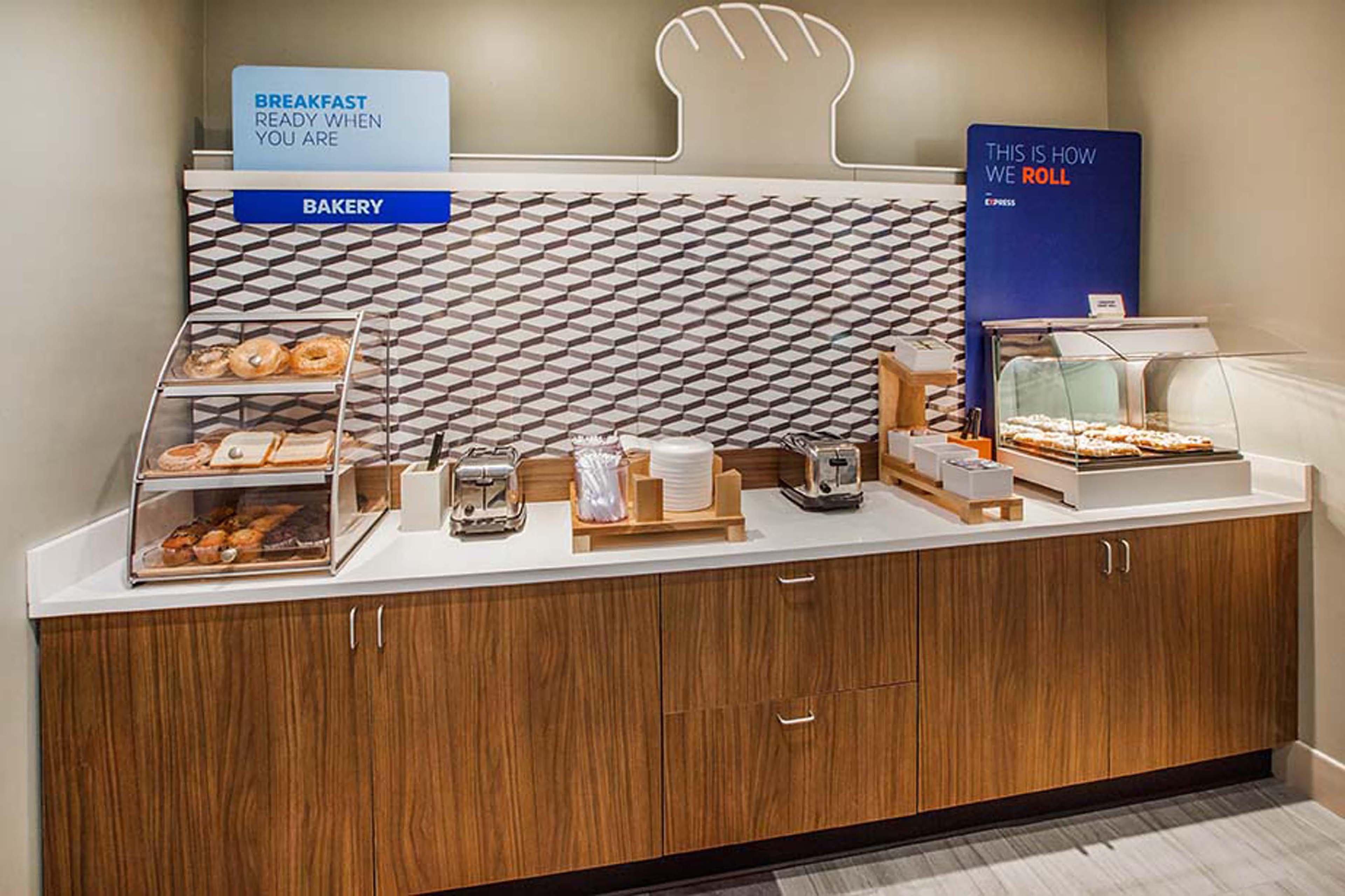 Holiday Inn Express Hotel & Suites Bentonville By Ihg Eksteriør bilde