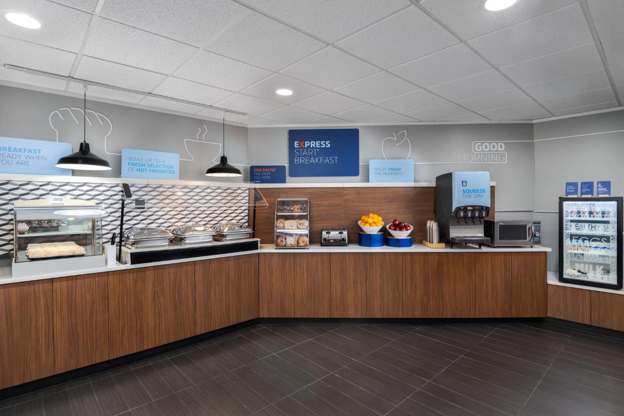 Holiday Inn Express Hotel & Suites Bentonville By Ihg Eksteriør bilde